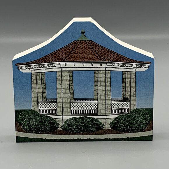 The Cats Meow Fort Leavenworth Gazebo Zais Park My World CGSC Foundation 2007 - Picture 1 of 10
